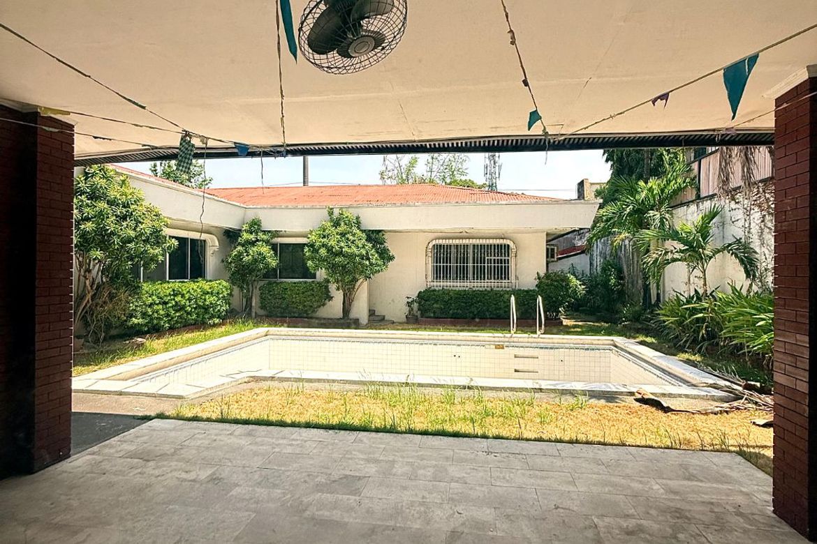 5 Bedroom House for Rent in Dasmariñas Village, Dasmariñas North, Makati, Metro Manila near MRT-3 Magallanes photo 6