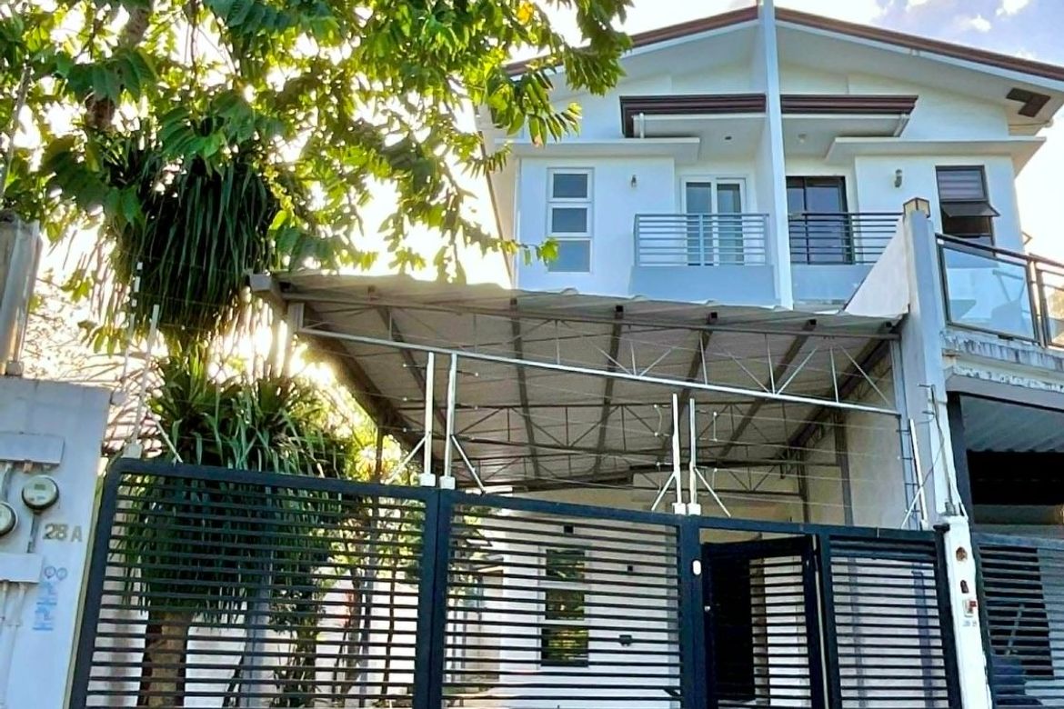 5 Bedroom House for Rent in Dela Paz, Pasig, Metro Manila