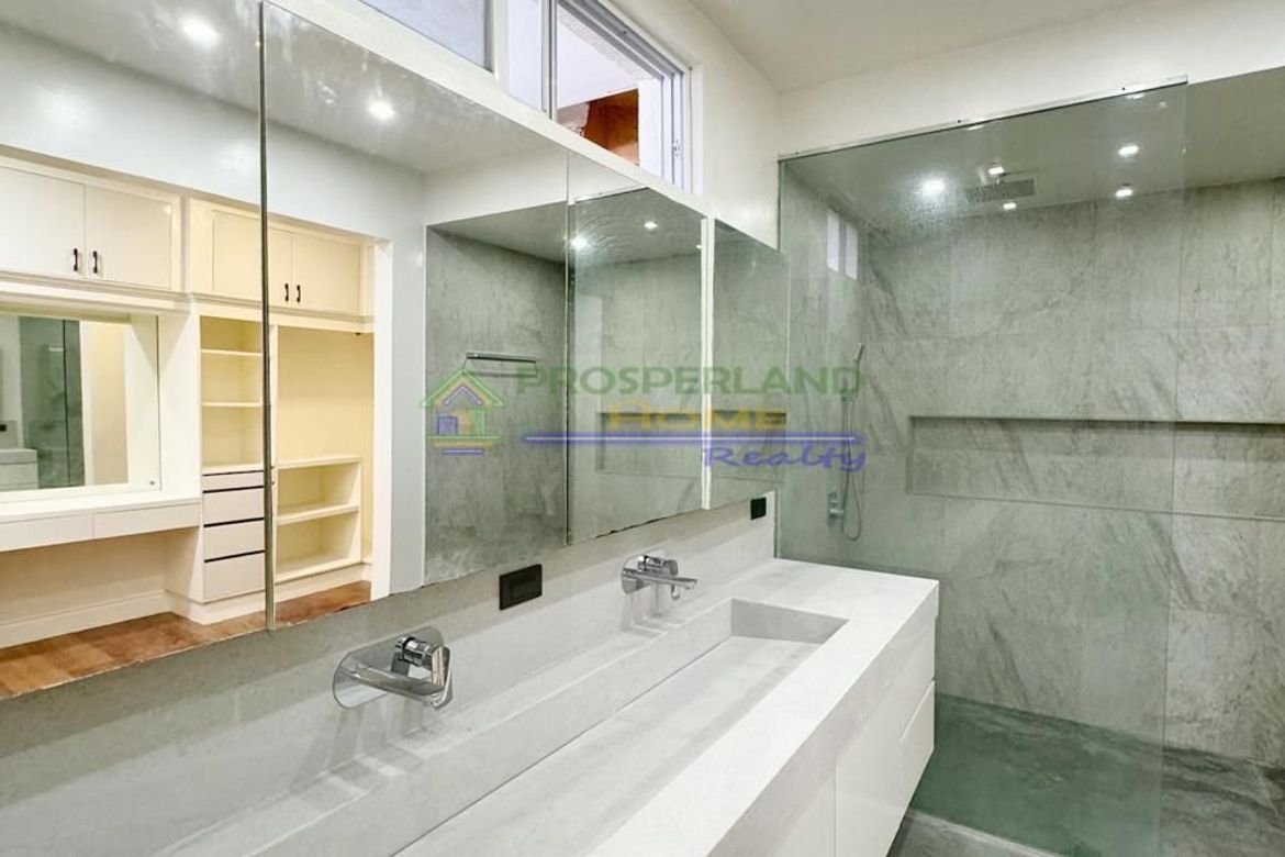 5 Bedroom House for Rent in Don Bosco, Parañaque, Metro Manila photo 2