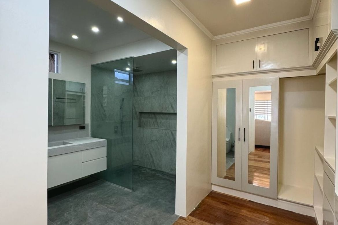 5 Bedroom House for Rent in Don Bosco, Parañaque, Metro Manila photo 3