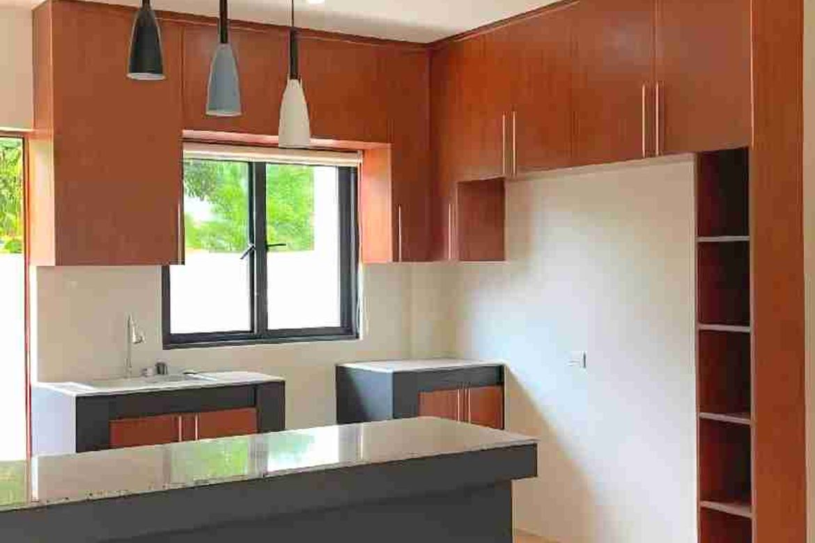 5 Bedroom House for Rent in Don Jose, Santa Rosa, Laguna