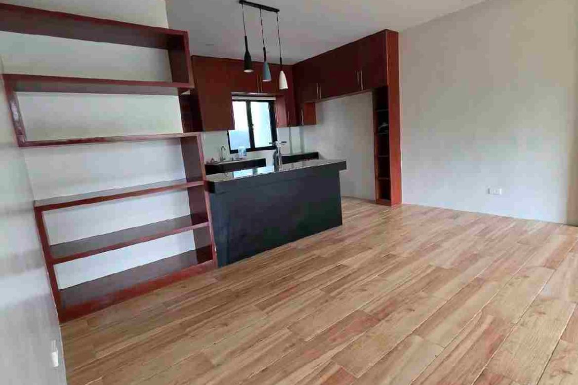 5 Bedroom House for Rent in Don Jose, Santa Rosa, Laguna photo 3