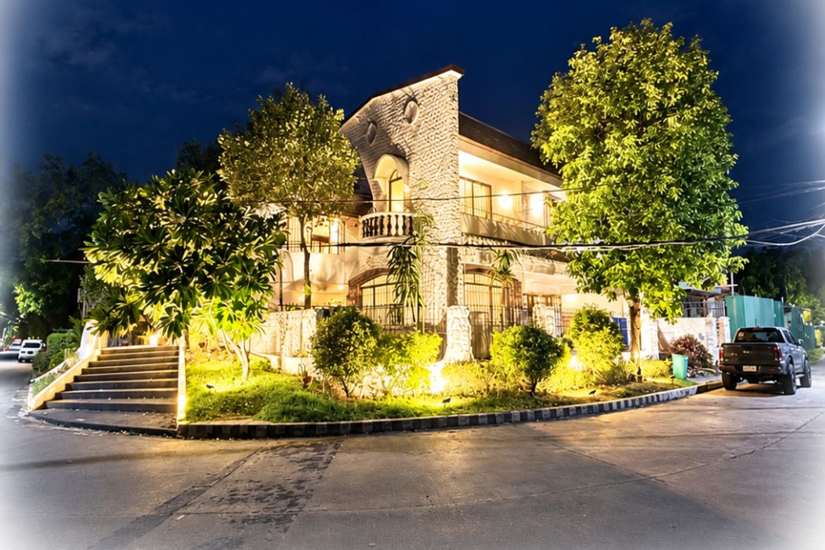5 Bedroom House for Rent in Don Jose, Santa Rosa, Laguna
