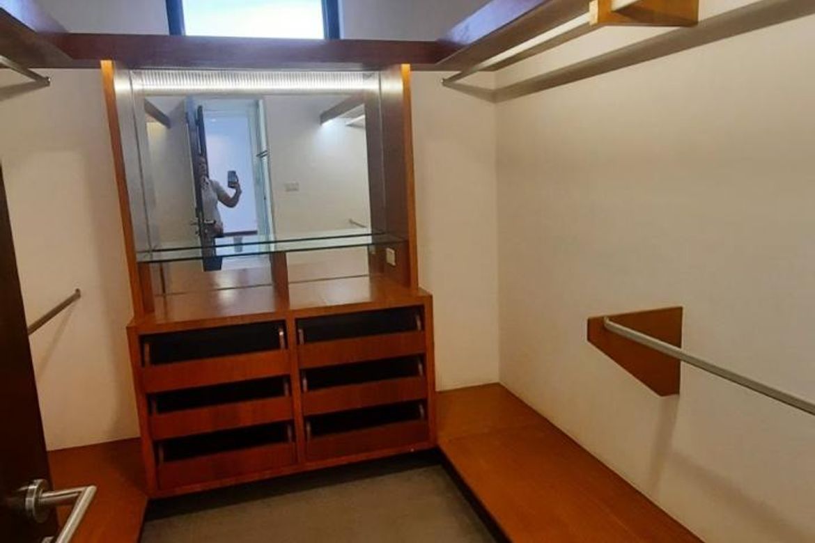 5 Bedroom House for Rent in McKinley Hill, Taguig, Metro Manila photo 8