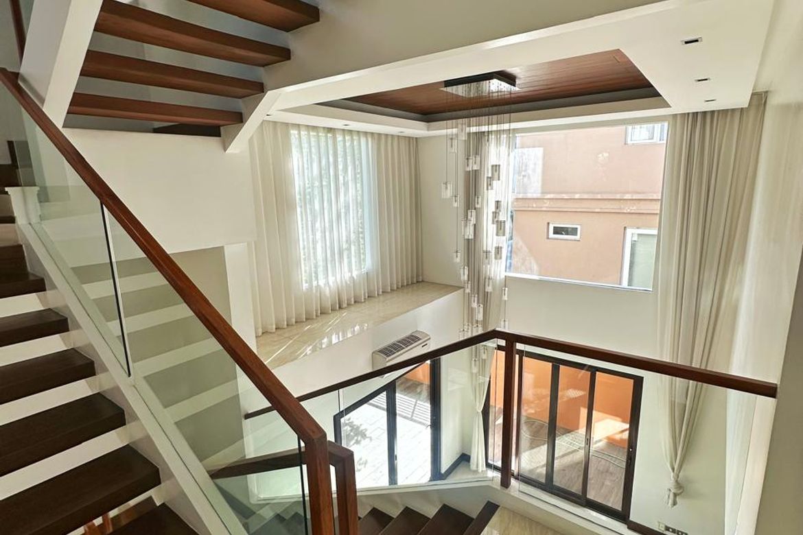 5 Bedroom House for Rent in McKinley Hill Village, McKinley Hill, Taguig, Metro Manila photo 5