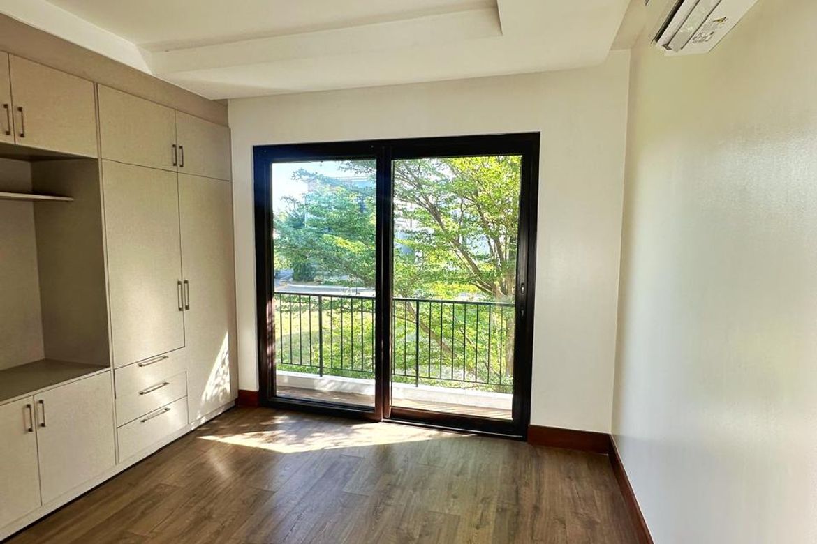 5 Bedroom House for Rent in McKinley Hill Village, McKinley Hill, Taguig, Metro Manila photo 6