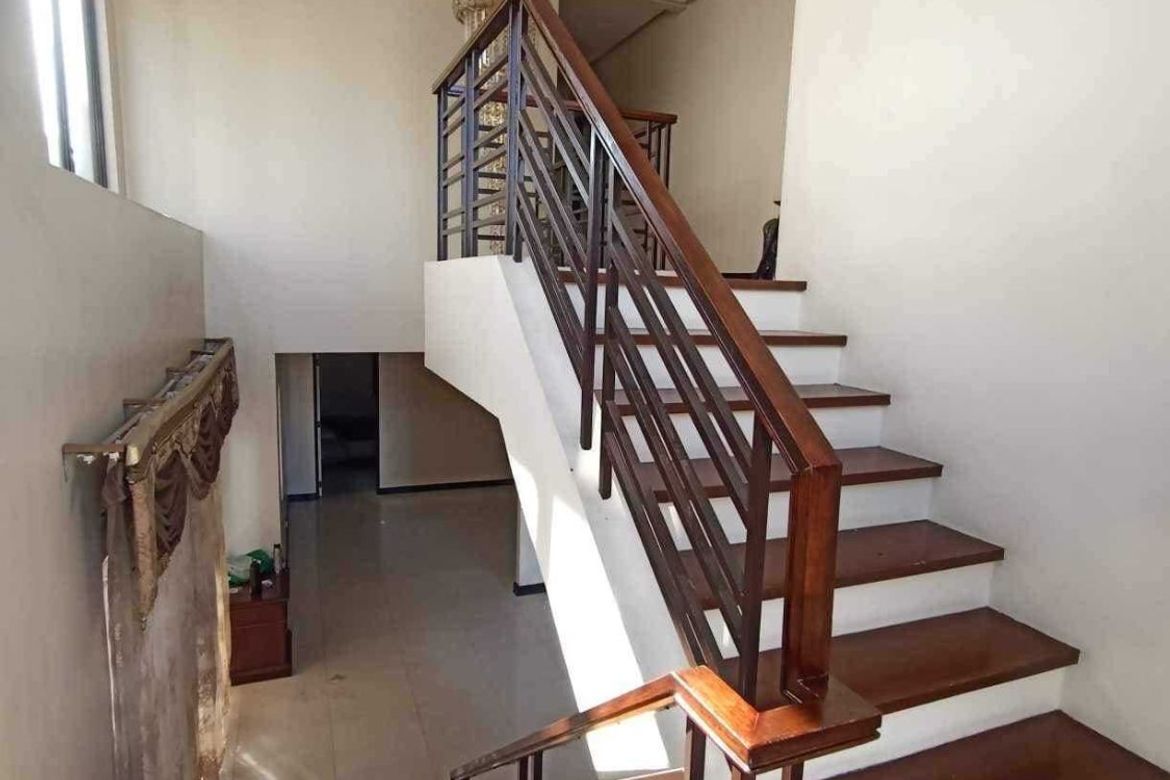 5 Bedroom House for Rent in Moonwalk, Parañaque, Metro Manila