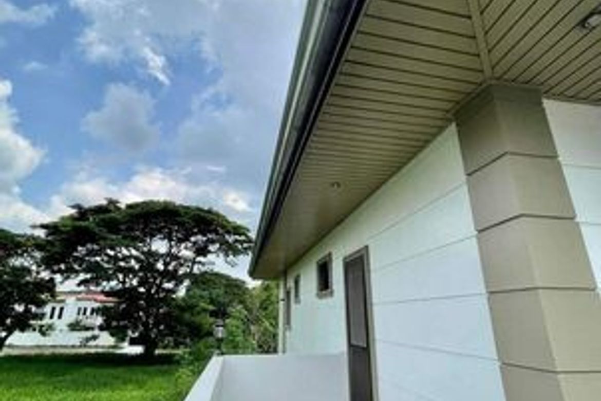 5 Bedroom House for Rent in Salawag, Dasmariñas, Cavite photo 2