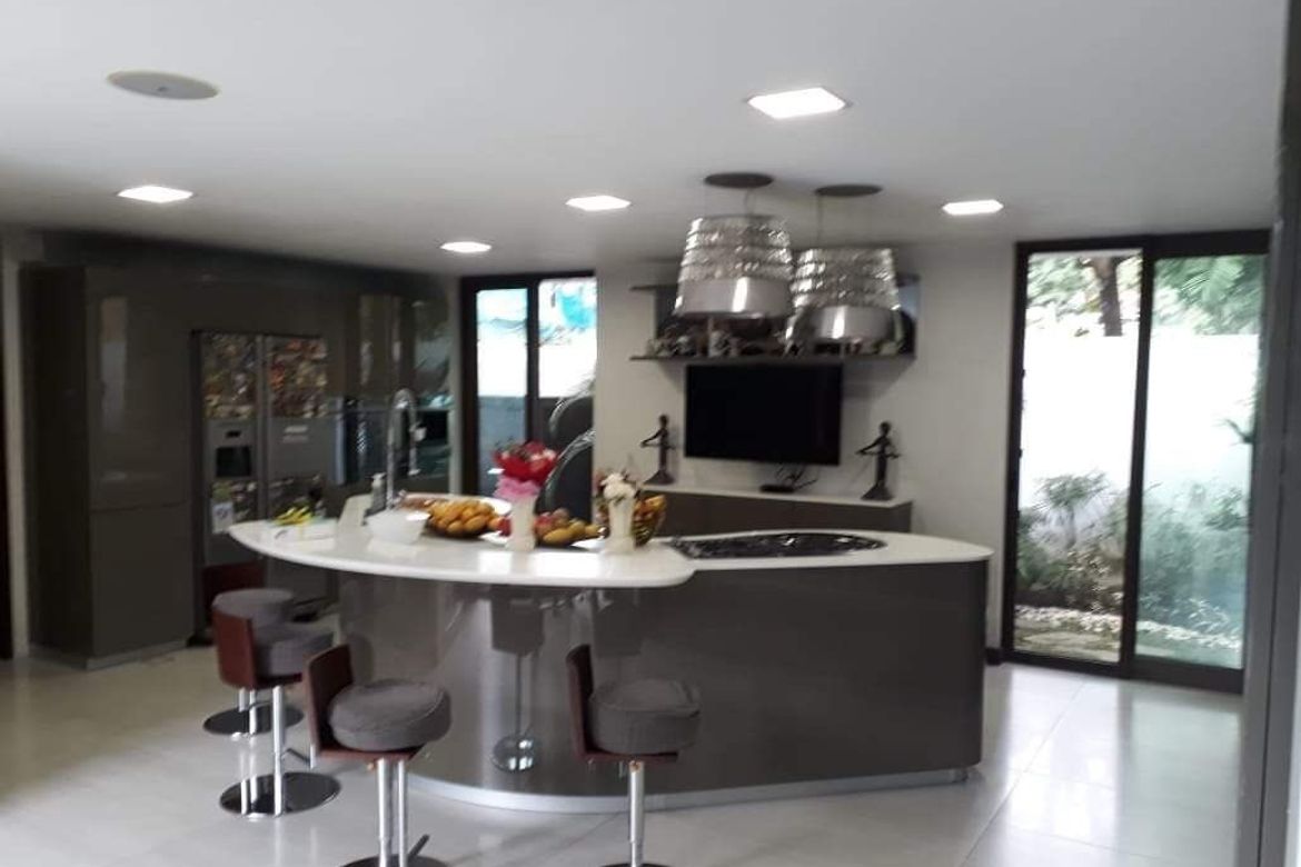 5 Bedroom House for Rent in San Nicolas, Pasig, Metro Manila photo 7
