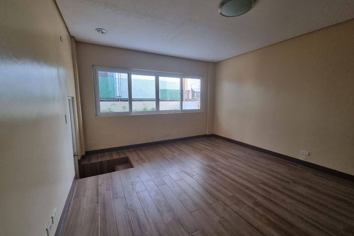 5 Bedroom House for Rent in San Nicolas, Pasig, Metro Manila photo 4
