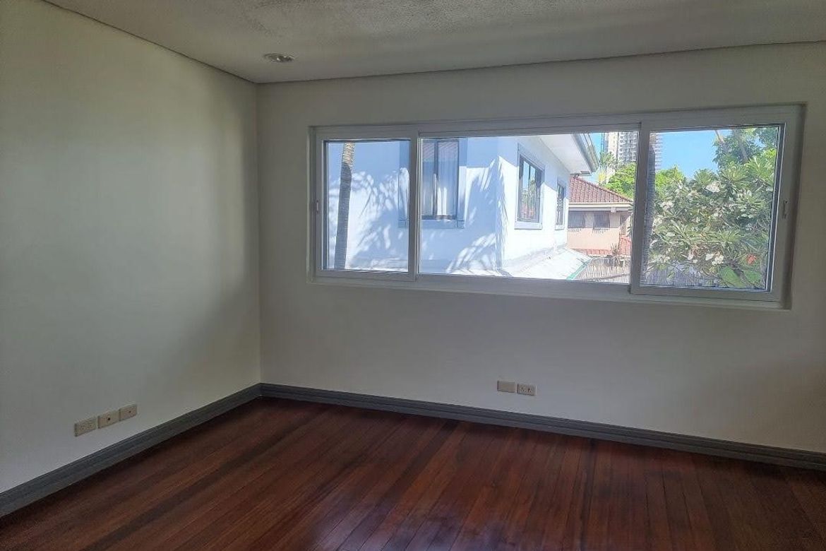 5 Bedroom House for Rent in San Nicolas, Pasig, Metro Manila photo 5