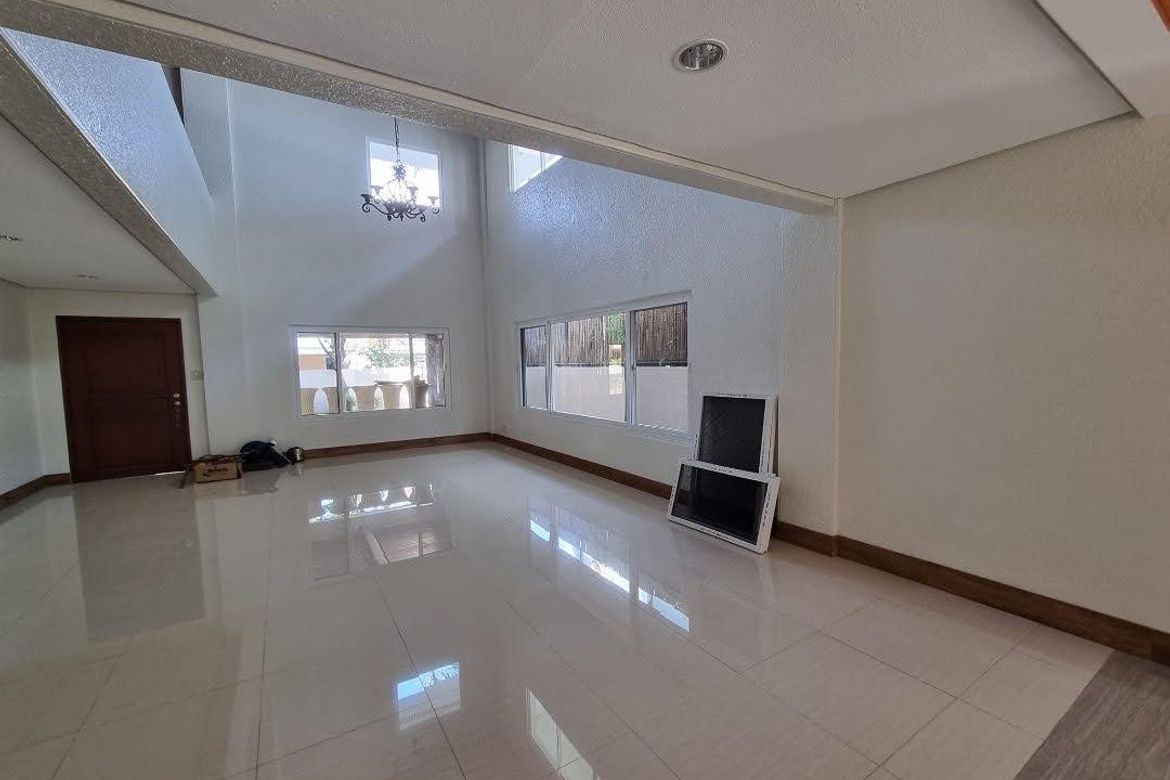 5 Bedroom House for Rent in San Nicolas, Pasig, Metro Manila photo 6