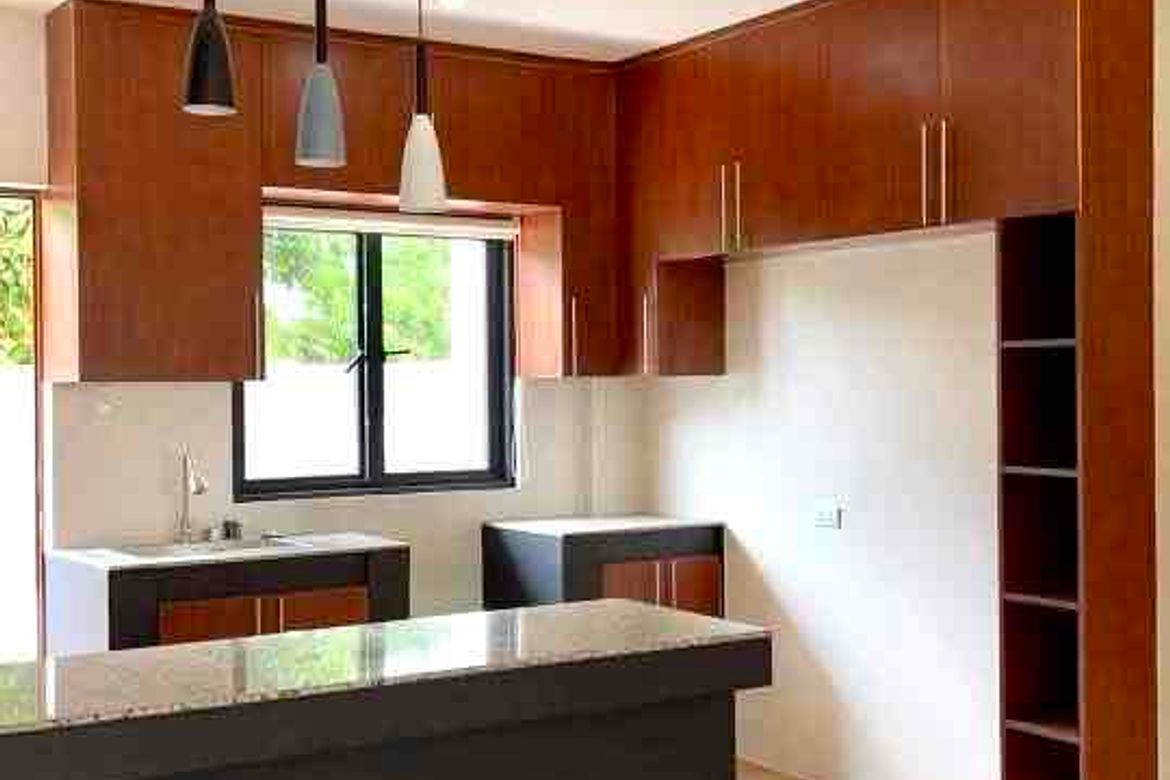 5 Bedroom House for Rent in Santa Rosa, Laguna photo 3