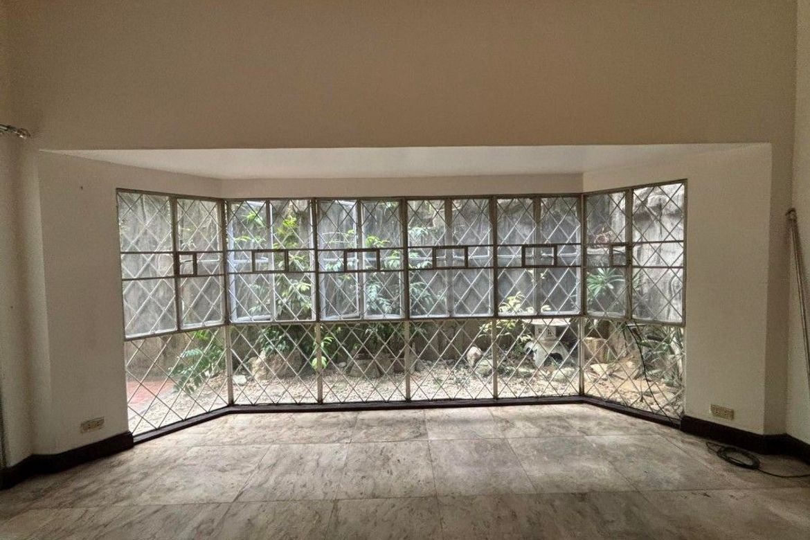 5 Bedroom House for Rent in Ugong Norte, Quezon City, Metro Manila photo 6