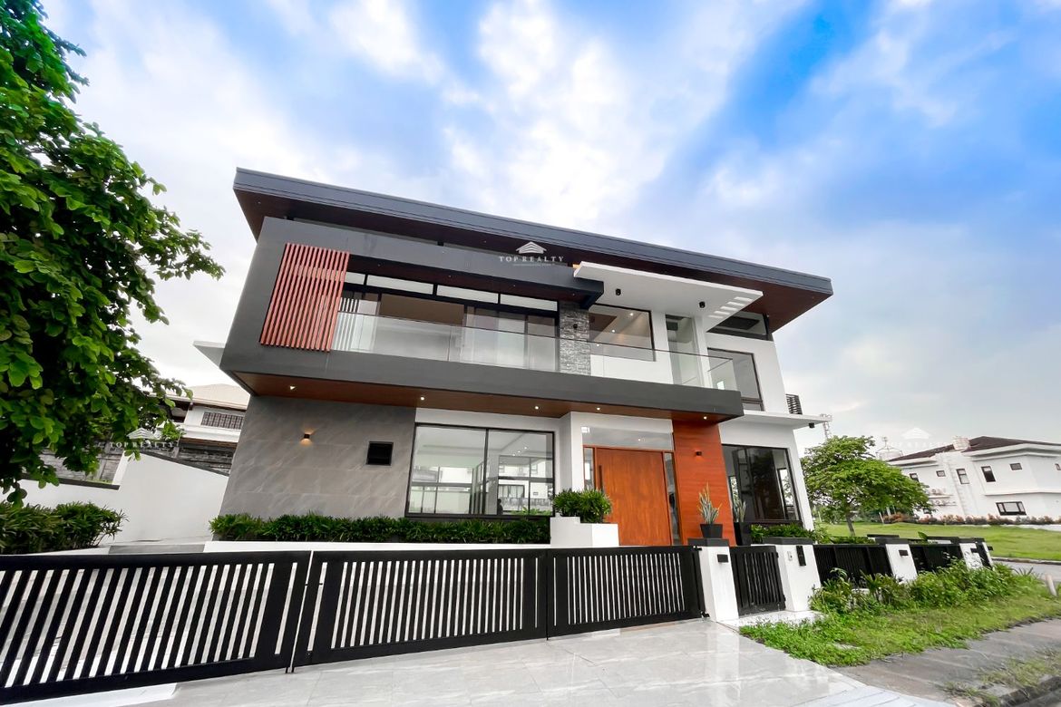 5 Bedroom House for Sale in Alabang West Village, Almanza Dos, Las Piñas, Metro Manila – photo 2