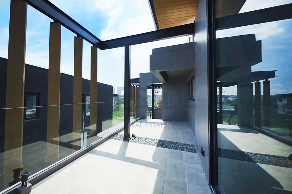 5 Bedroom House for Sale in Alabang West Village, Almanza Dos, Las Piñas, Metro Manila – photo 6