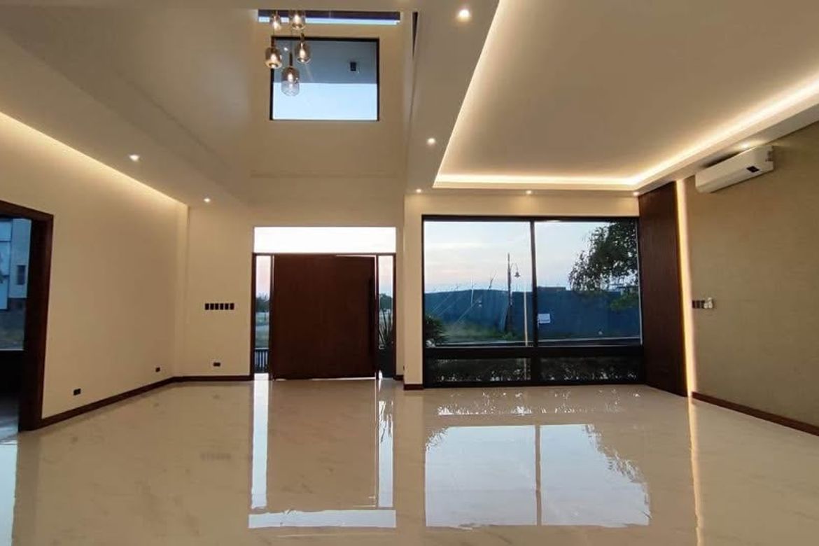 5 Bedroom House for Sale in Alabang West Village, Almanza Dos, Las Piñas, Metro Manila – photo 7