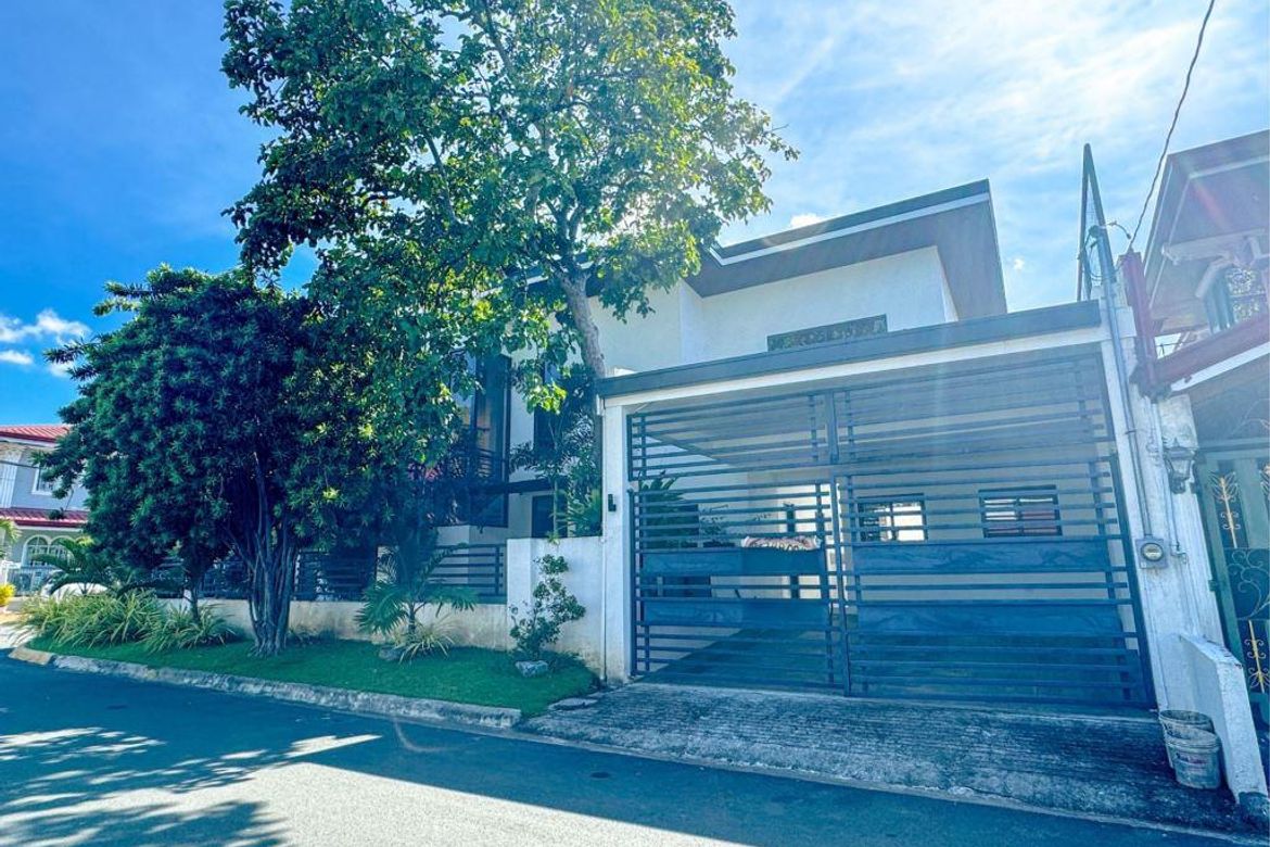 5 Bedroom House for Sale in Almanza Dos, Las Piñas, Metro Manila – photo 2