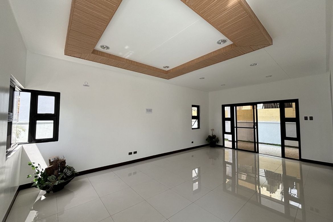 5 Bedroom House for Sale in Anabu I-D, Imus, Cavite – photo 6