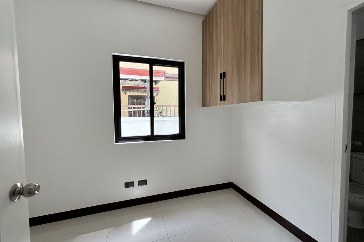 5 Bedroom House for Sale in Anabu I-D, Imus, Cavite – photo 8