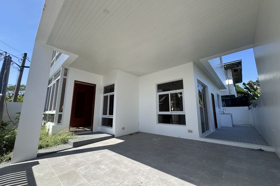 5 Bedroom House for Sale in Anabu II-B, Imus, Cavite – photo 2