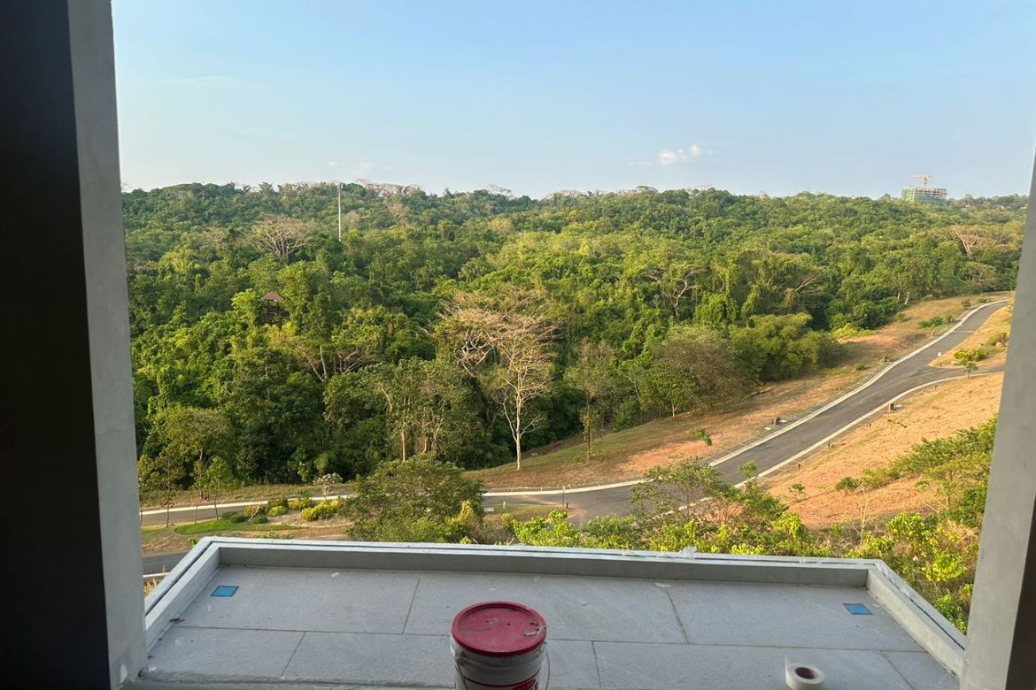 5 Bedroom House for Sale in Anvaya Cove, Mabatang, Abucay, Bataan