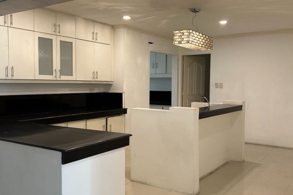 5 Bedroom House for Sale in Ayala Alabang Village, New Alabang Village, Muntinlupa, Metro Manila – photo 8
