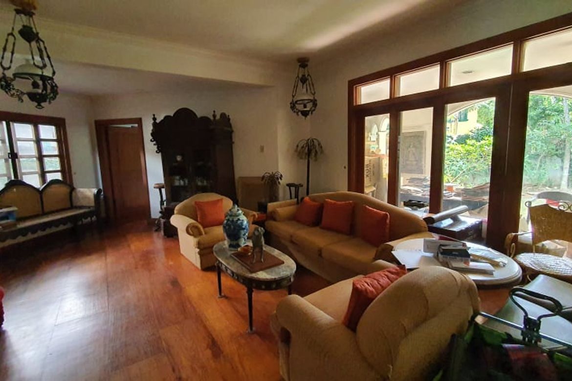 5 Bedroom House for Sale in Ayala Alabang Village, New Alabang Village, Muntinlupa, Metro Manila – photo 2