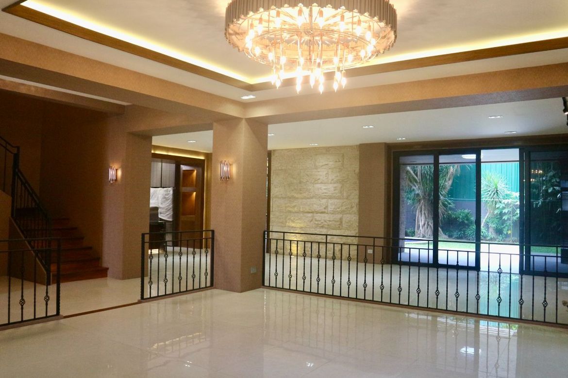5 Bedroom House for Sale in Ayala Alabang Village, New Alabang Village, Muntinlupa, Metro Manila – photo 3