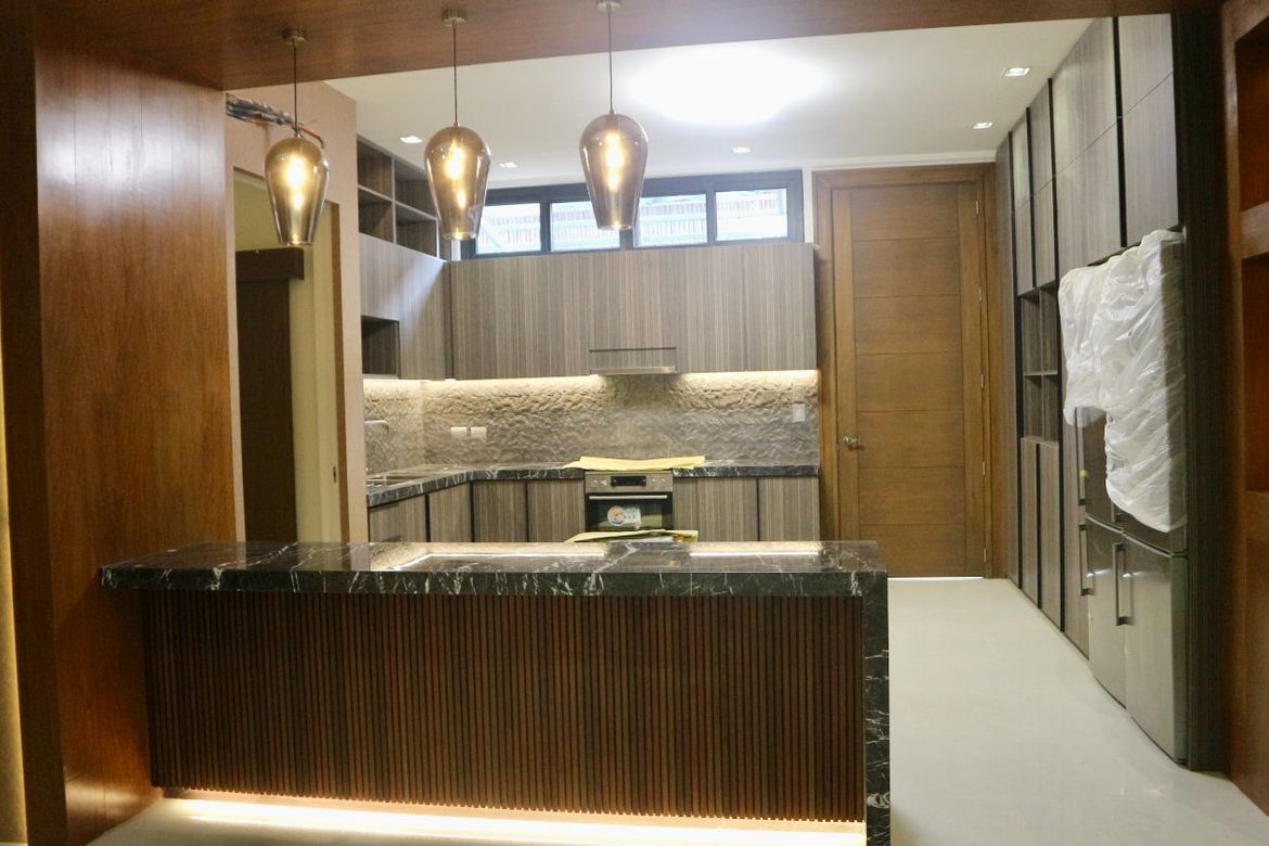 5 Bedroom House for Sale in Ayala Alabang Village, New Alabang Village, Muntinlupa, Metro Manila – photo 4