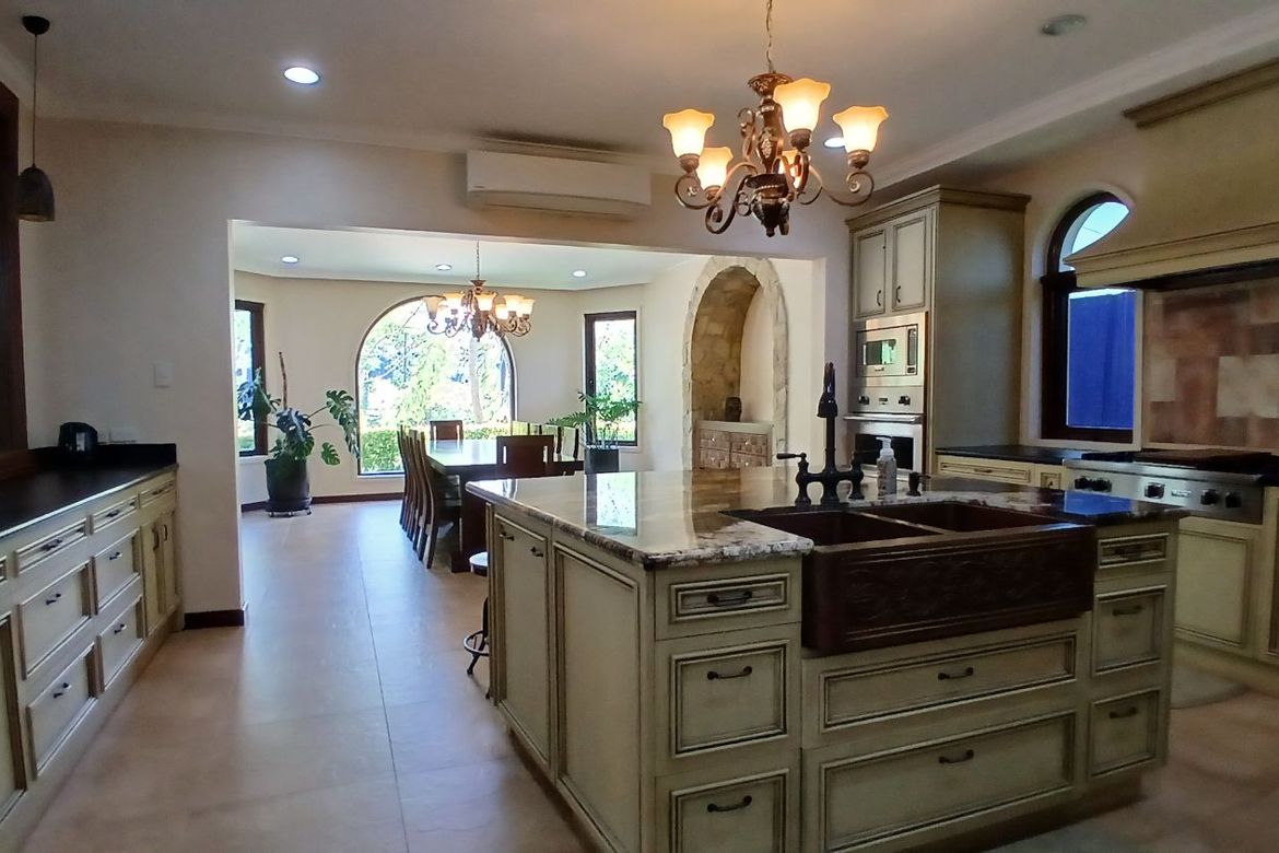 5 Bedroom House for Sale in Ayala Greenfield Estates, Maunong, Calamba, Laguna – photo 2