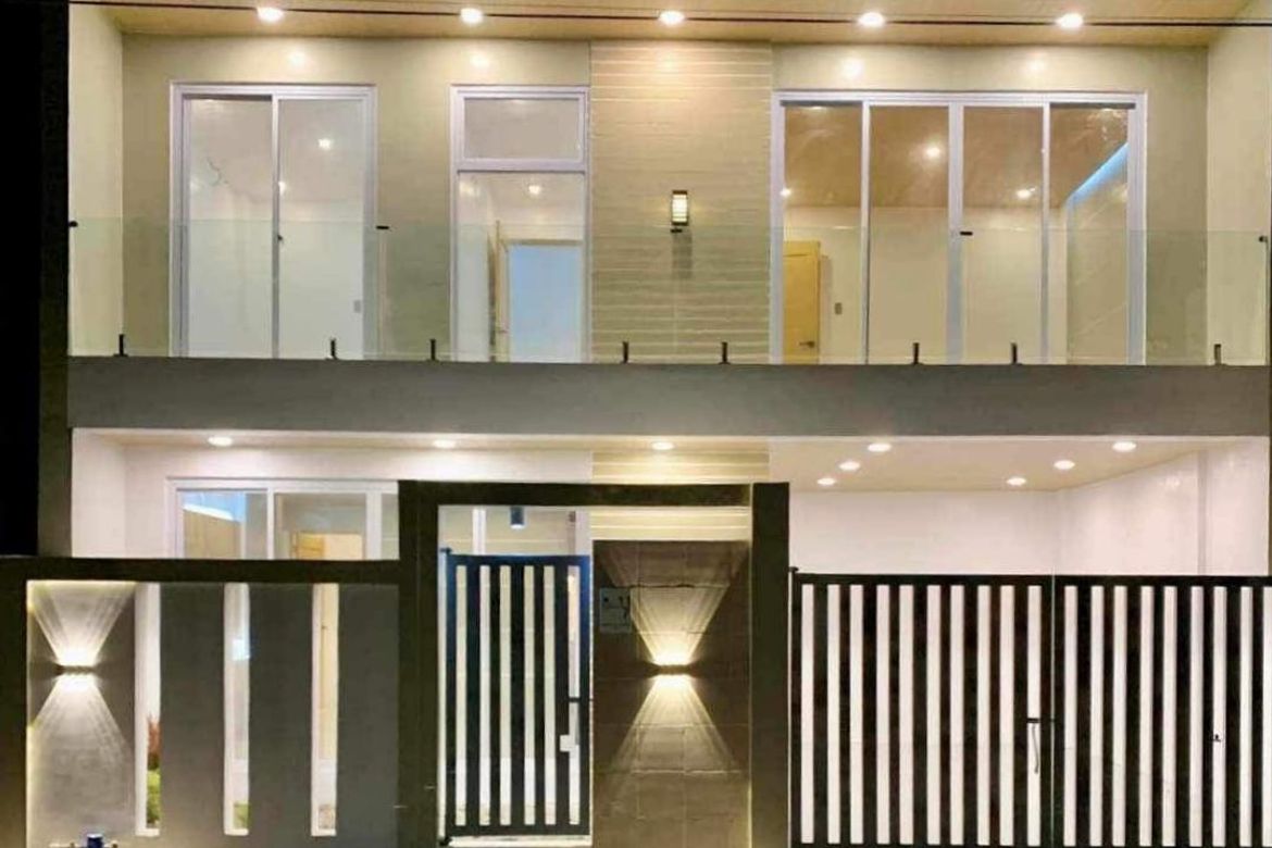 5 Bedroom House for Sale in Bagong Pook, Pila, Laguna