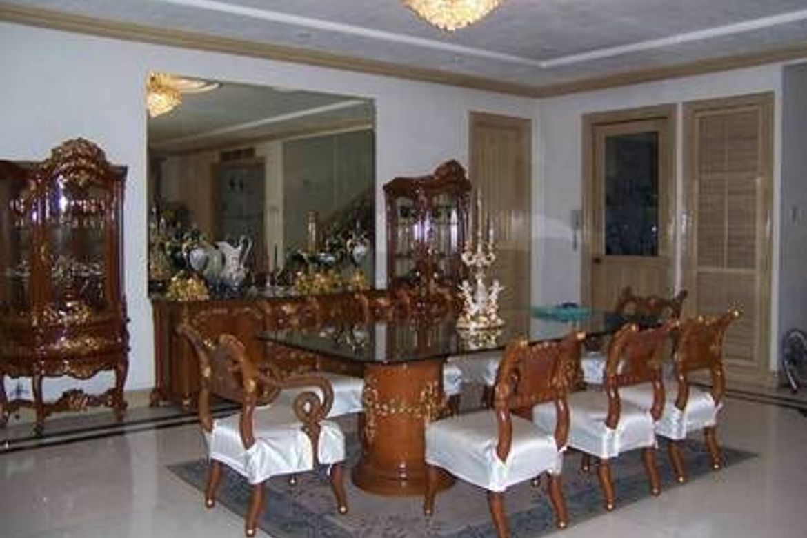 5 Bedroom House for Sale in Bagumbayan, Quezon City, Metro Manila – photo 5
