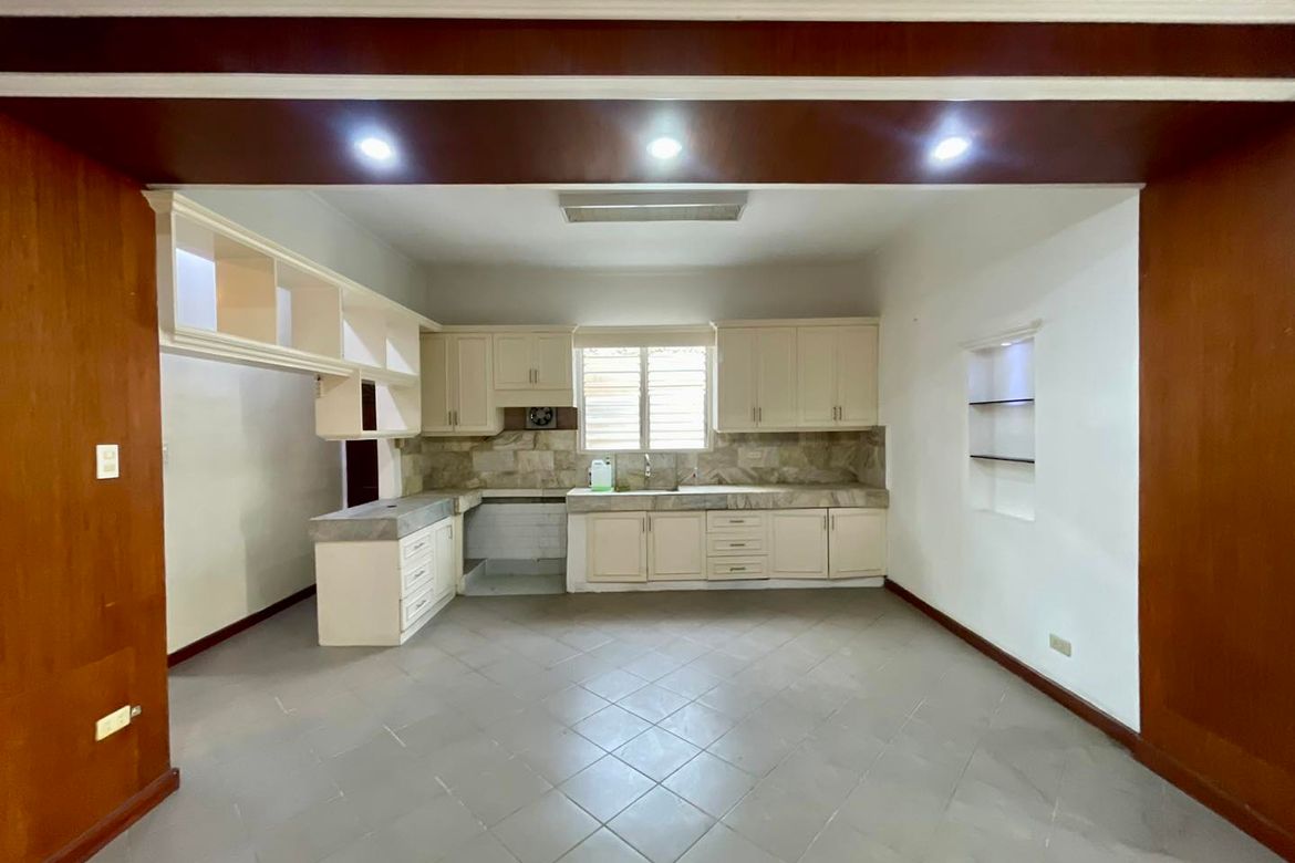 5 Bedroom House for Sale in Balibago, Angeles, Pampanga – photo 5