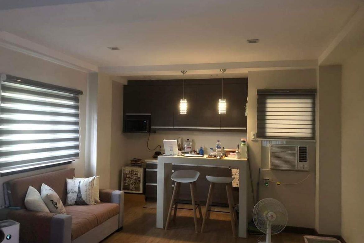 5 Bedroom House for Sale in Balong-Bato, San Juan, Metro Manila near LRT-2 J. Ruiz
