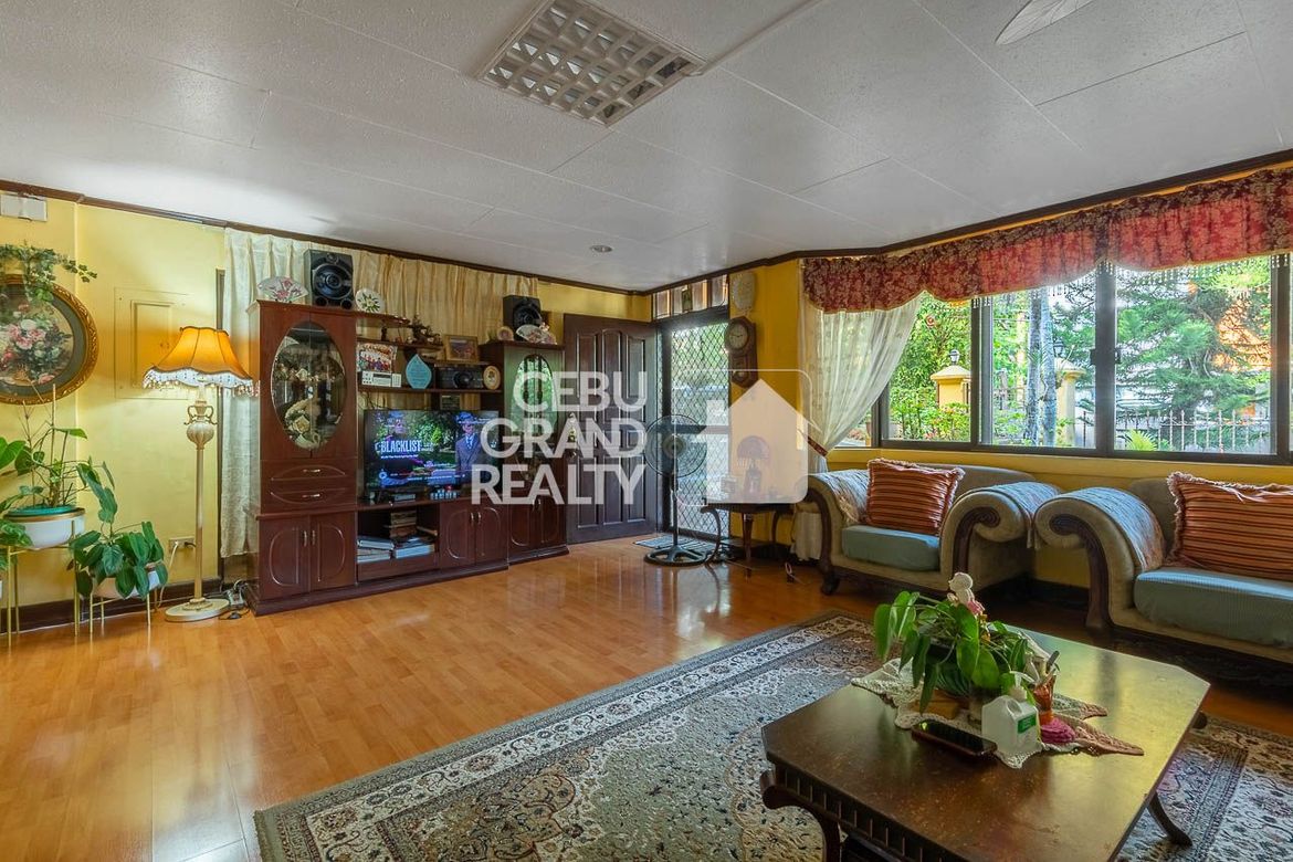 5 Bedroom House for Sale in Banilad, Cebu City, Cebu