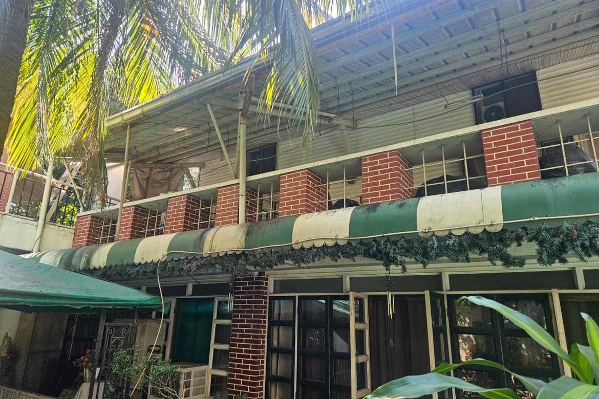 5 Bedroom House for Sale in Barangay 114, Pasay, Metro Manila near MRT-3 Taft Avenue – photo 4