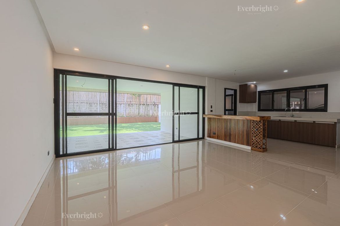 5 Bedroom House for Sale in Barangay 201, Pasay, Metro Manila – photo 5