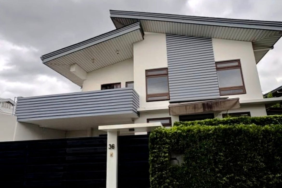5 Bedroom House for Sale in Barangay 201, Pasay, Metro Manila