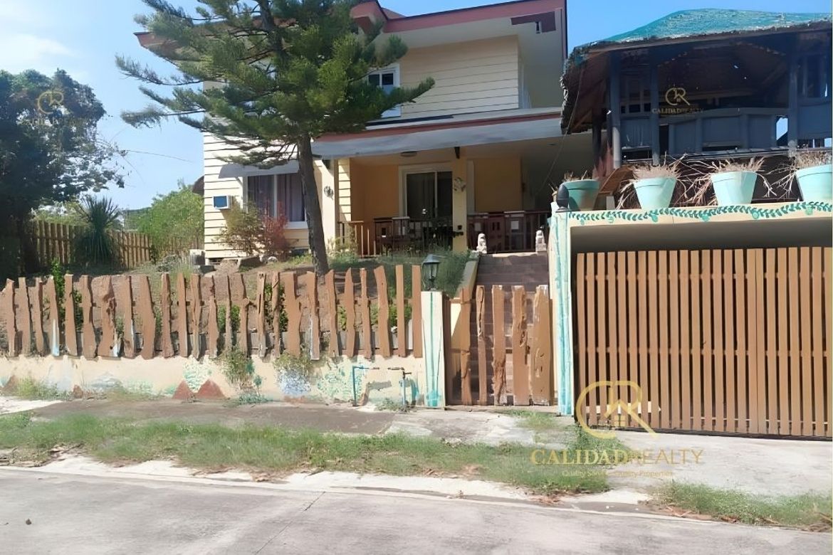 5 Bedroom House for Sale in Barangay 3, Calatagan, Batangas
