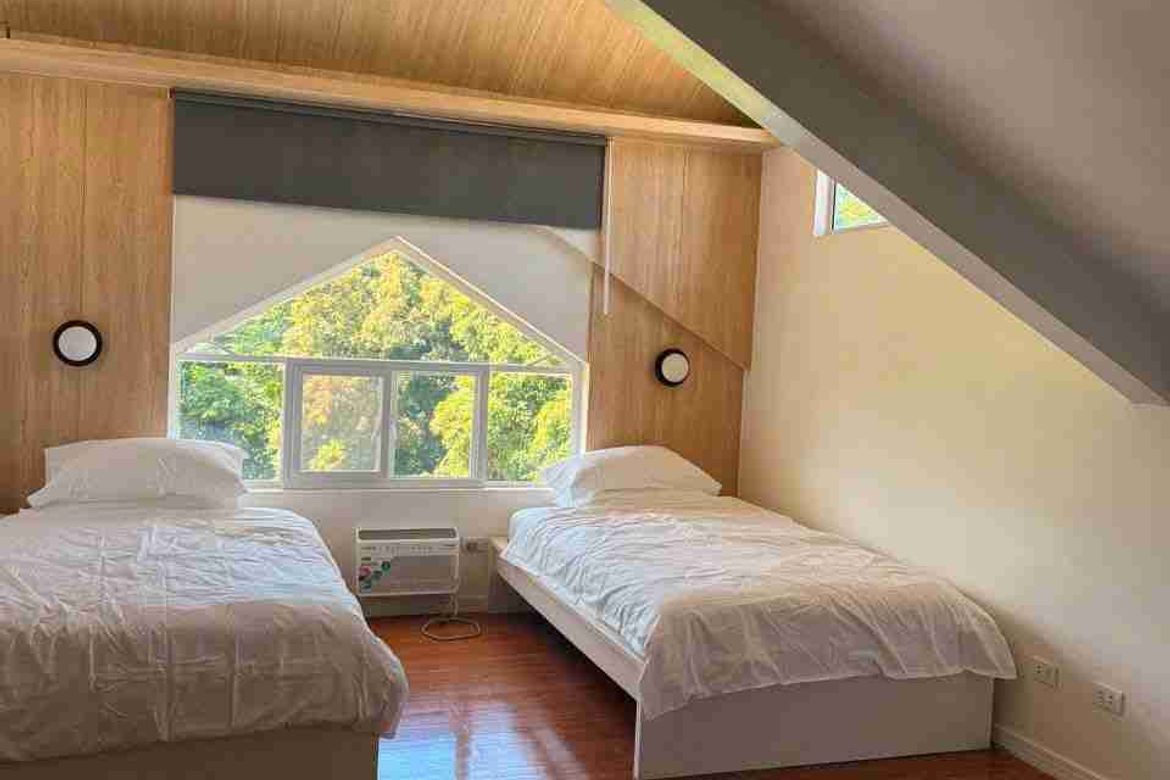 5 Bedroom House for Sale in Barangay 3, Laurel, Batangas – photo 2