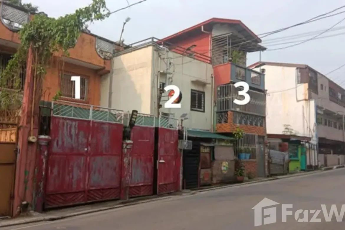 5 Bedroom House for Sale in Batasan Hills, Quezon City, Metro Manila