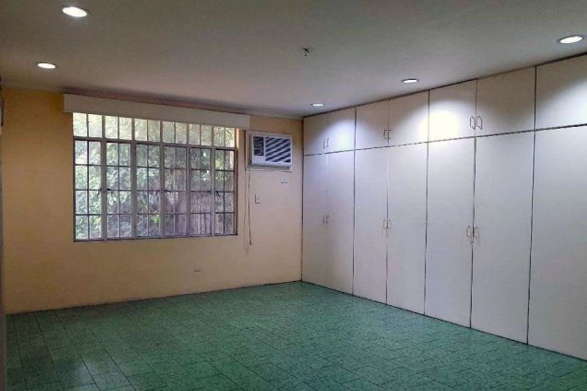 5 Bedroom House for Sale in Bel-Air, Makati, Metro Manila – photo 3