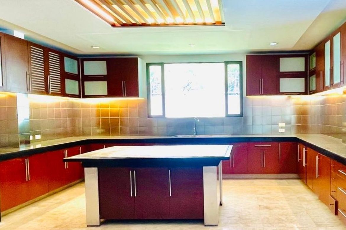 5 Bedroom House for Sale in Bel-Air, Makati, Metro Manila – photo 4
