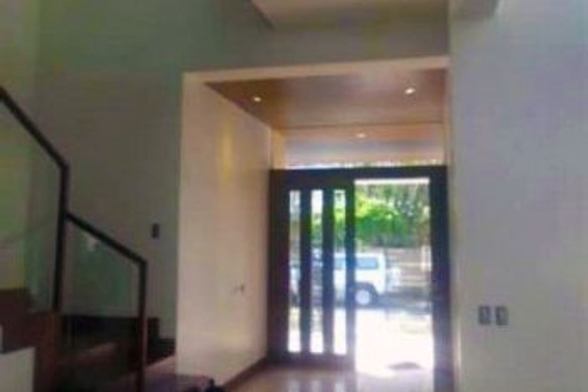 5 Bedroom House for Sale in Bel-Air, Makati, Metro Manila