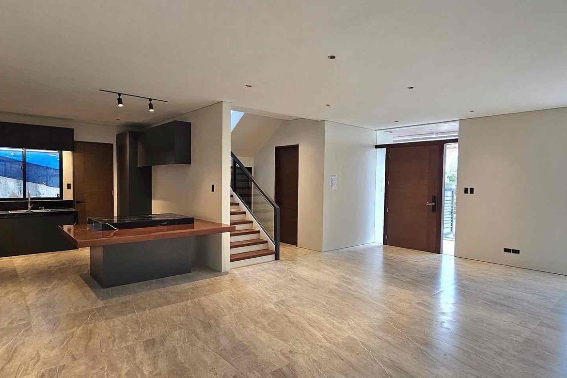 5 Bedroom House for Sale in BF Homes Executive Village, Almanza Uno, Las Piñas, Metro Manila – photo 4