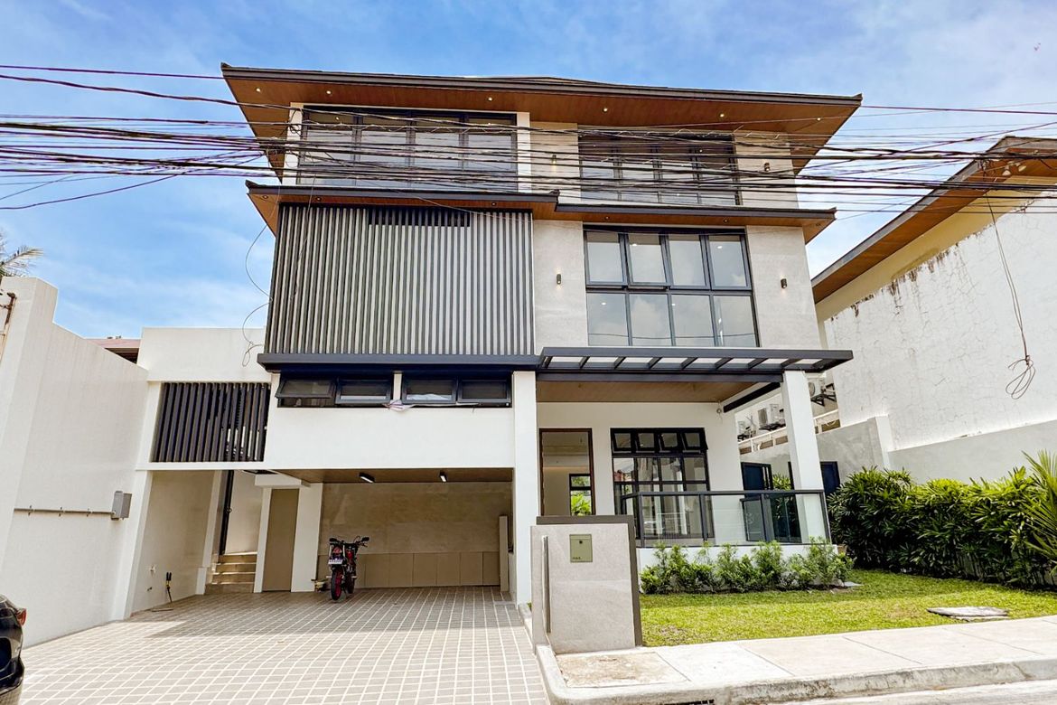 5 Bedroom House for Sale in BF Homes Executive Village, Almanza Uno, Las Piñas, Metro Manila – photo 2
