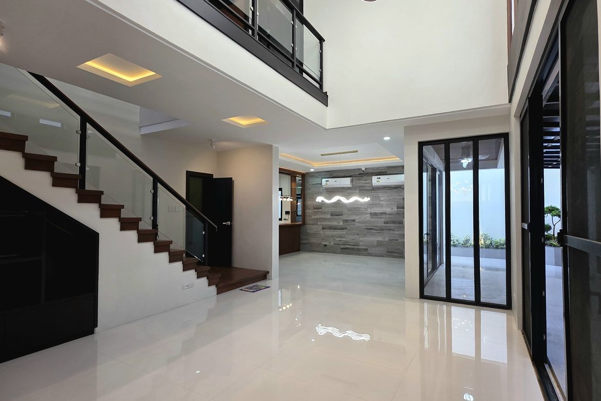 5 Bedroom House for Sale in BF Homes Parañaque, BF Homes, Parañaque, Metro Manila – photo 7