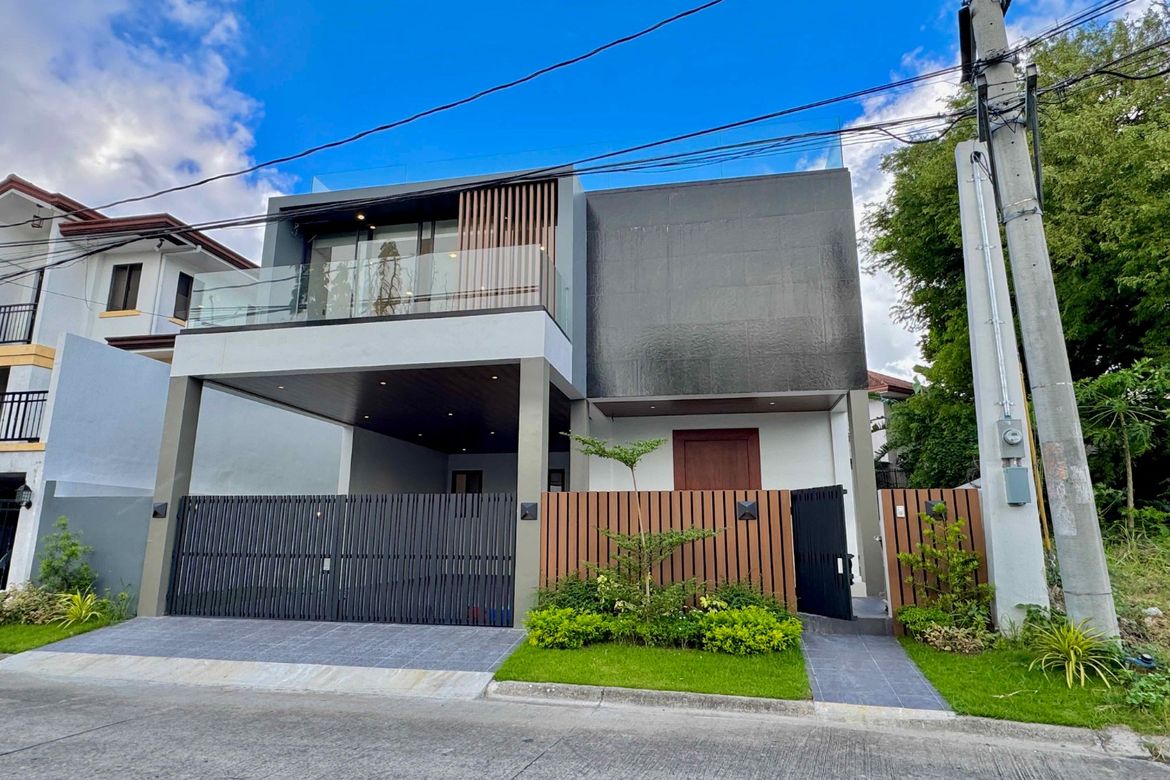 5 Bedroom House for Sale in BF Homes Parañaque, BF Homes, Parañaque, Metro Manila