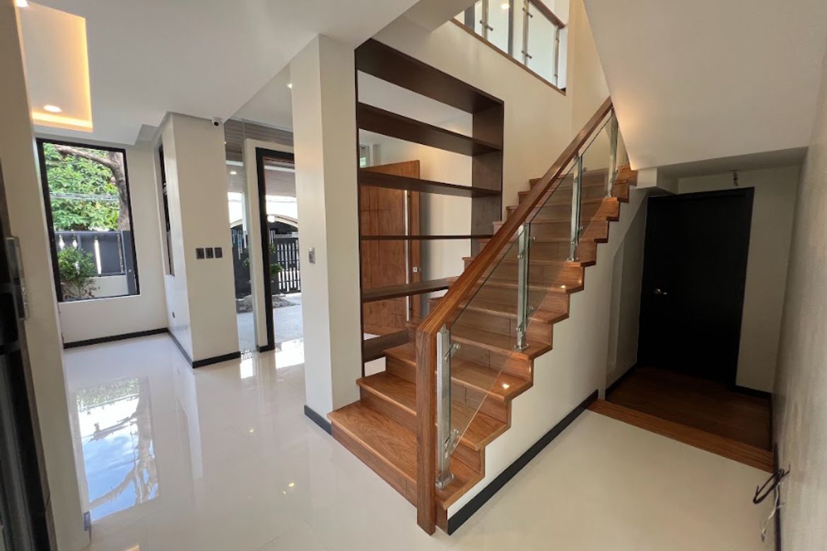 5 Bedroom House for Sale in BF Homes Parañaque, BF Homes, Parañaque, Metro Manila – photo 6